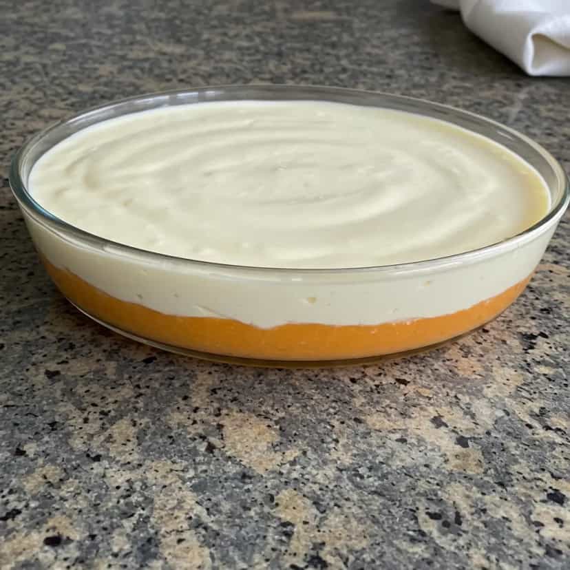 Foto deliciosa de Gelado de Abacaxi Cremoso pronta para servir - Doces Gelados & Sorvetes