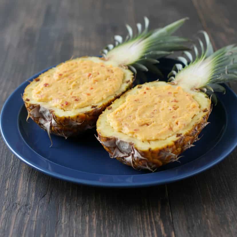 Foto deliciosa de Lagosta Gratinada no Abacaxi pronta para servir - Peixes & Frutos do Mar
