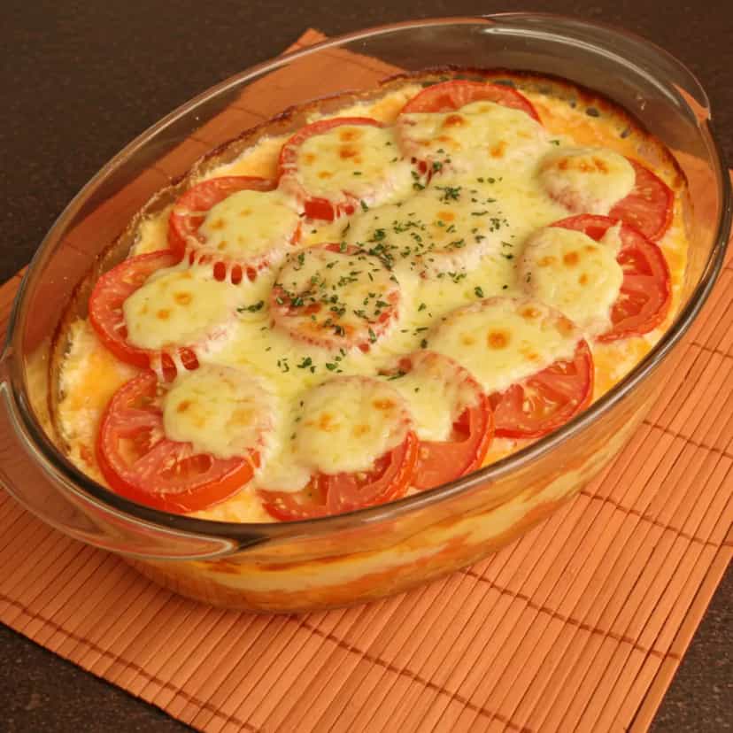 Foto deliciosa de Lasanha de Tilápia ao Molho Branco pronta para servir - Massas & Macarrão