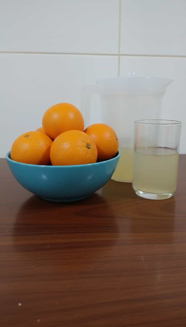 Foto deliciosa de Limonada Refrescante de Limão pronta para servir - Bebidas Brasileiras