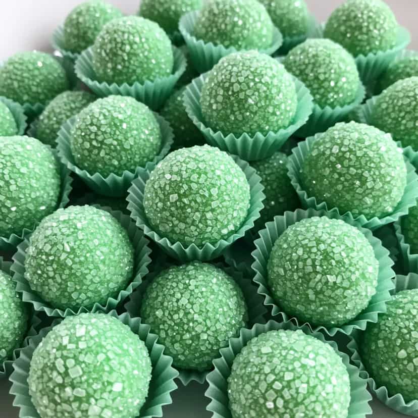 Foto deliciosa de Limonzinho Verde pronta para servir - Pudins & Cremes