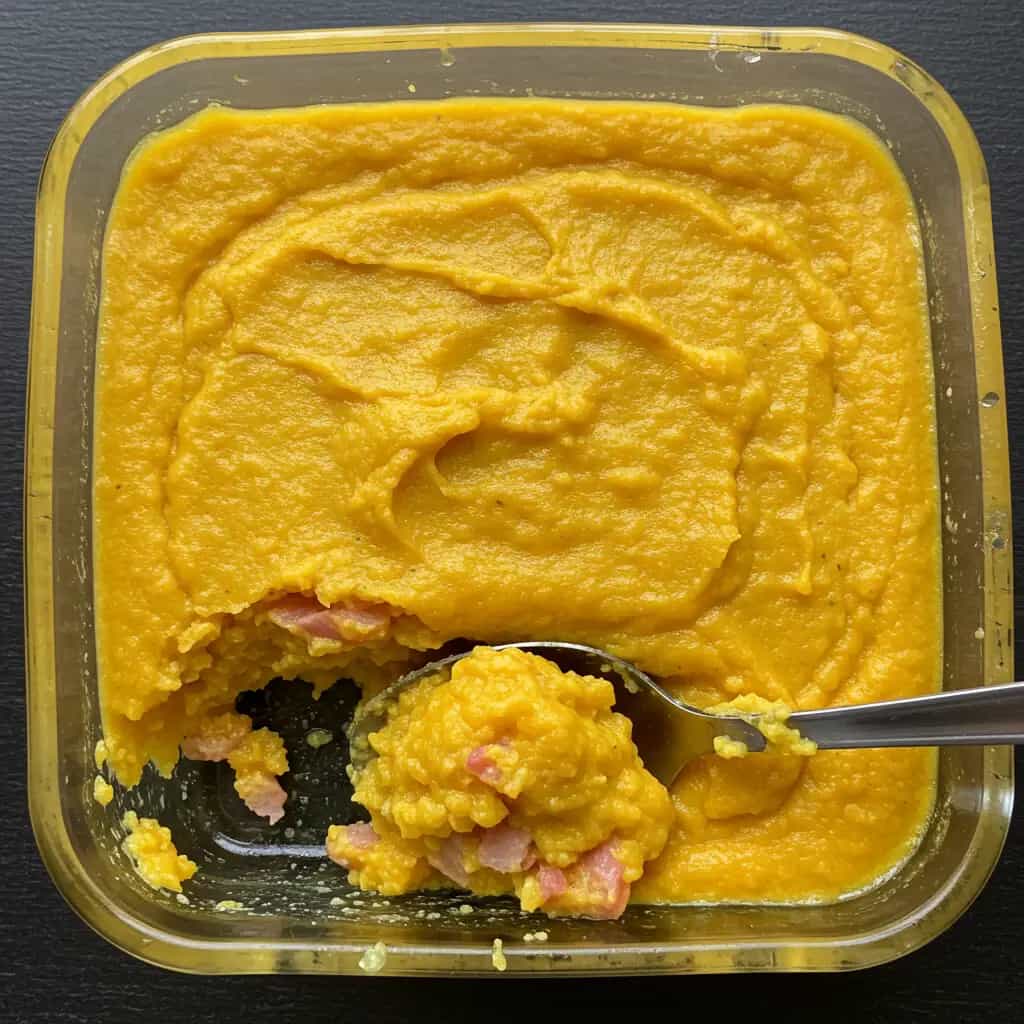 Linguiça com creme de milho