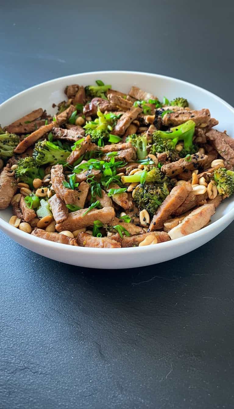 Foto deliciosa de Lombo Suíno Oriental pronta para servir - Carnes & Frango