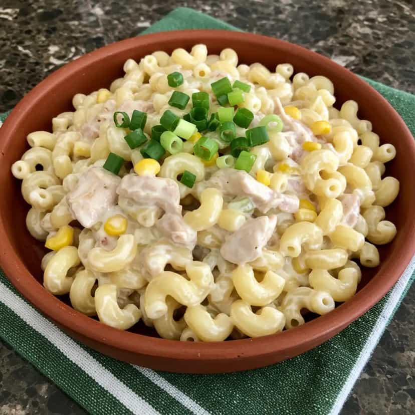 Foto deliciosa de Macarrão ao Forno com Frango pronta para servir - Massas & Macarrão