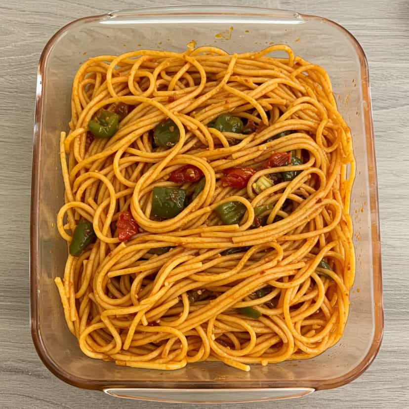 Foto deliciosa de Macarrão com creme de leite pronta para servir - Outras Receitas