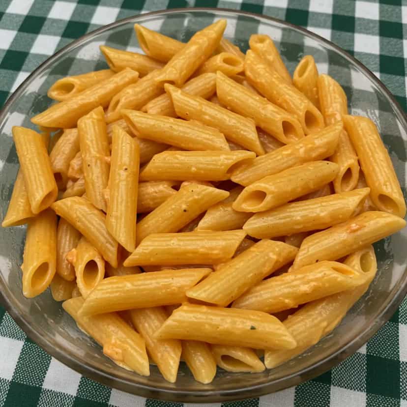Foto deliciosa de Macarrão com Sardinha ao Creme pronta para servir - Outras Receitas