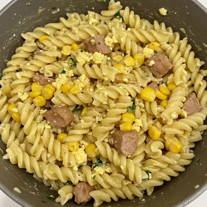 Foto deliciosa de Macarrão delicioso diferente pronta para servir - Massas & Macarrão