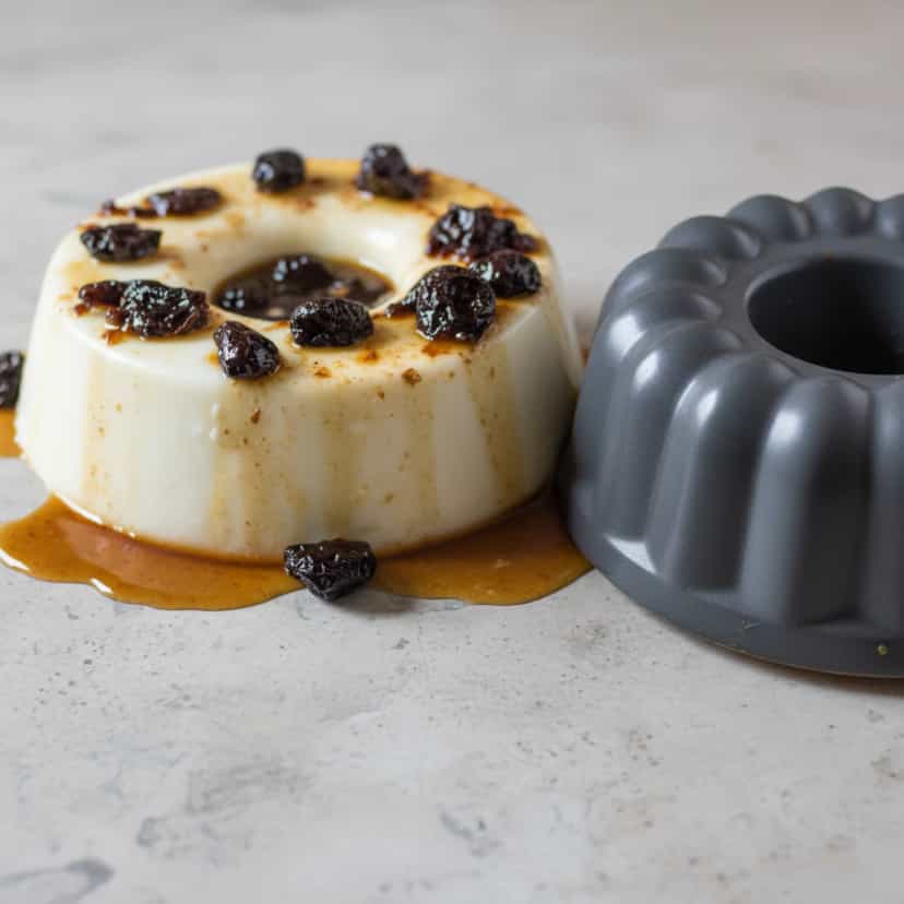 Foto deliciosa de Manjar Branco Cremoso pronta para servir - Pudins & Cremes