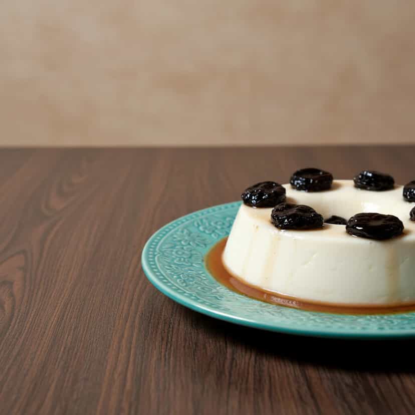 Foto deliciosa de Manjar Branco Cremoso pronta para servir - Pudins & Cremes