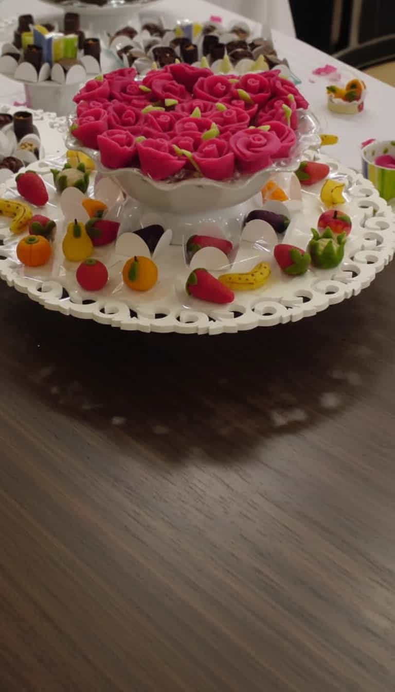 Foto deliciosa de Massa de Amêndoas para Modelagem pronta para servir - Outras Receitas