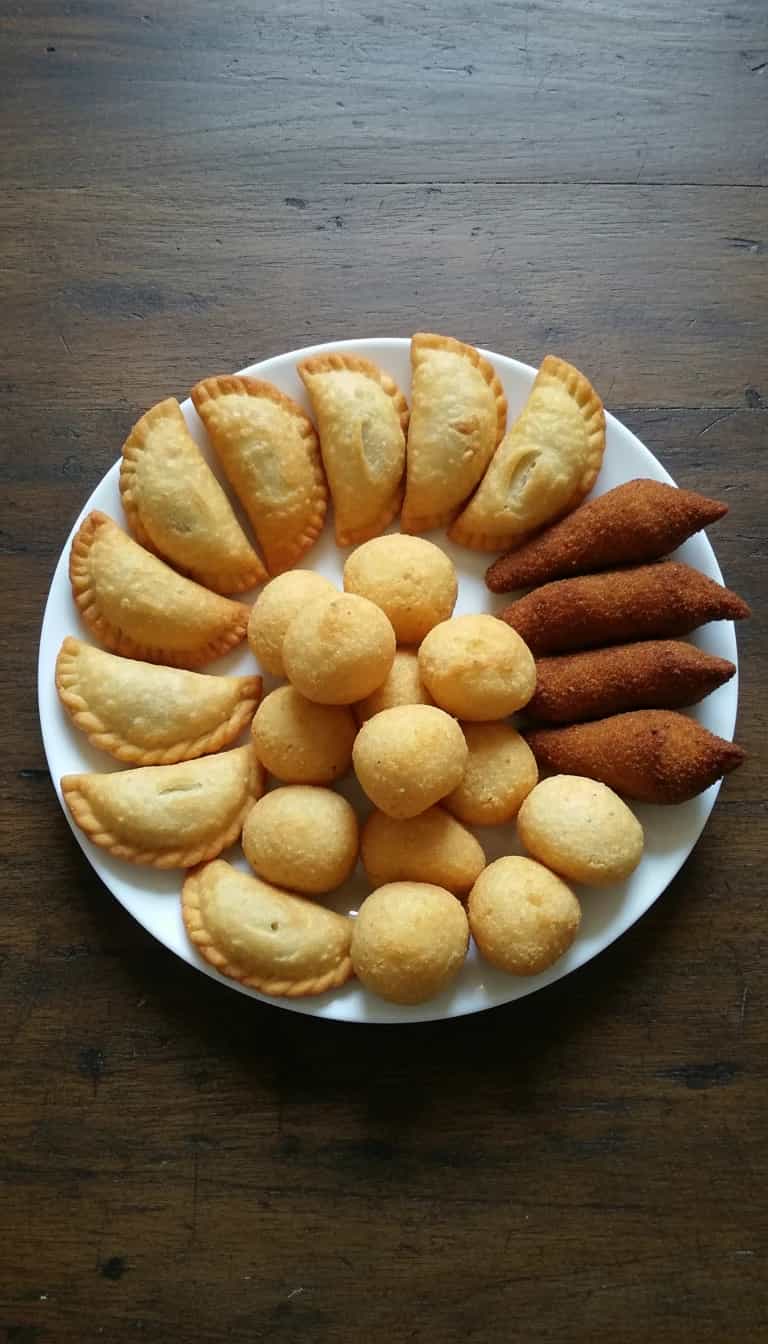 Foto deliciosa de Massa para Salgados pronta para servir - Salgadinhos