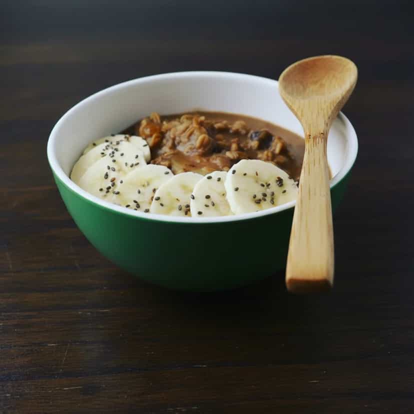 Foto deliciosa de Mingau de Aveia com Melado pronta para servir - Aveia
