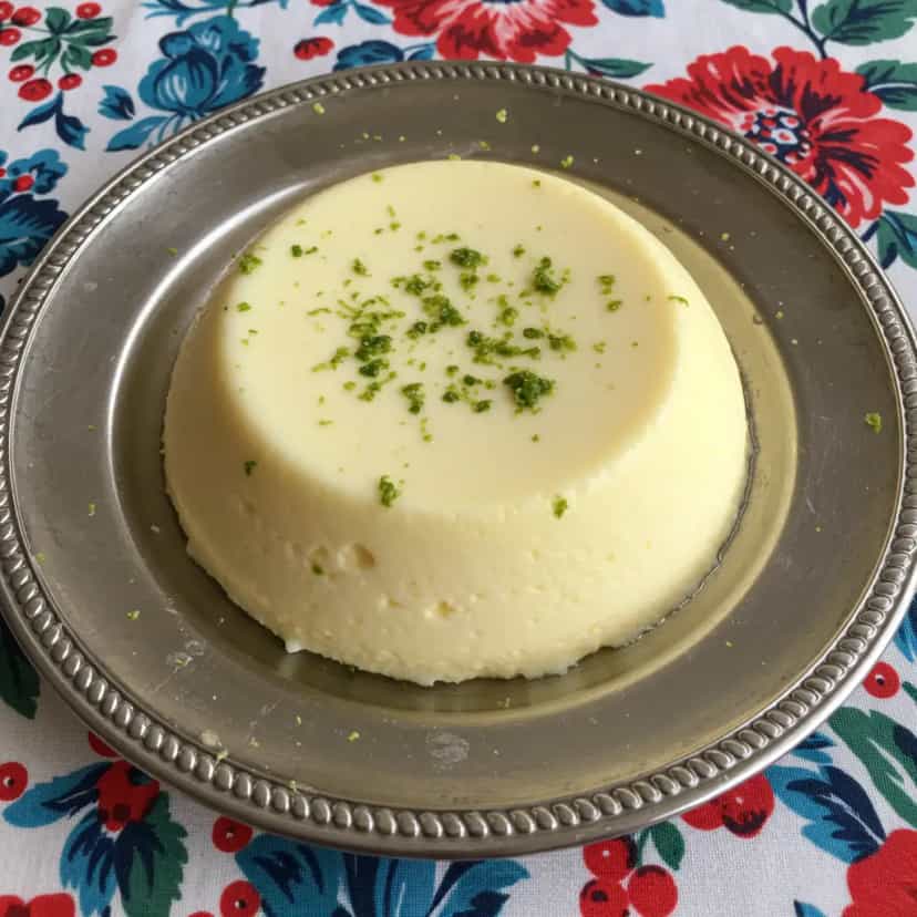 Foto deliciosa de Mousse Cremoso de Limão pronta para servir - Pudins & Cremes