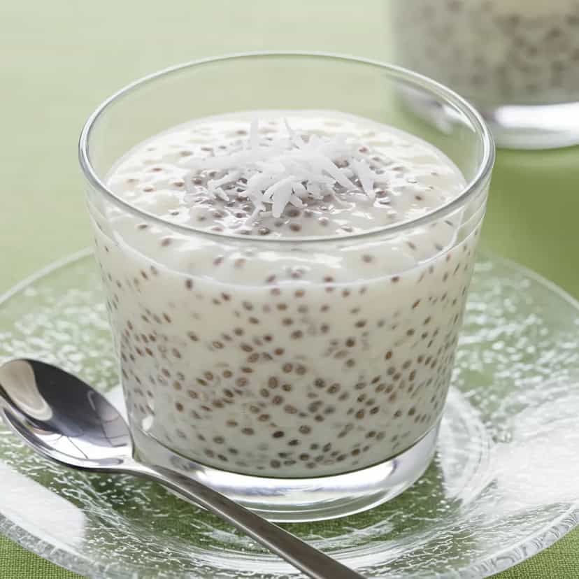 Foto deliciosa de Mousse de Chia com Leite de Coco pronta para servir - Pudins & Cremes