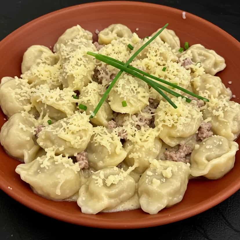 Foto deliciosa de Nhoque de Carne com Molho Simples pronta para servir - Massas & Macarrão