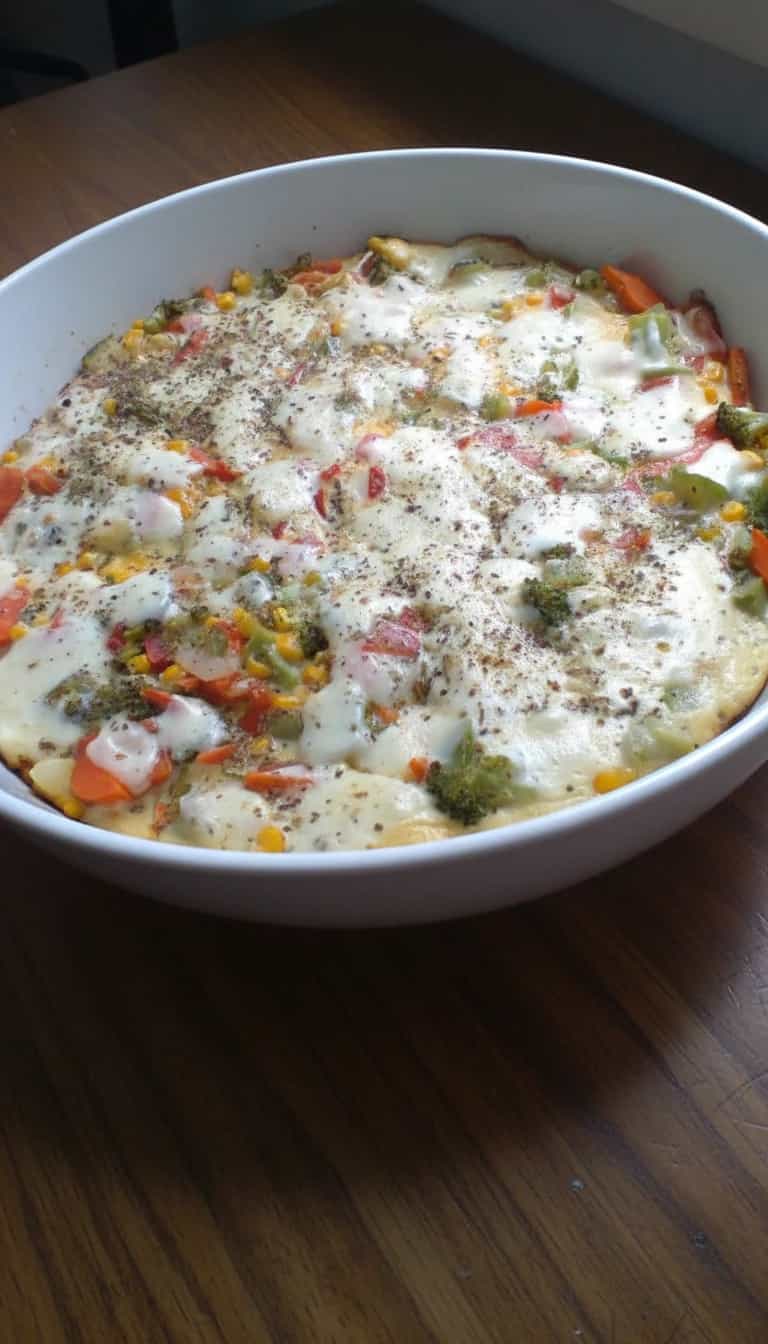 Foto deliciosa de Omelete de Legumes Light pronta para servir - Ovos