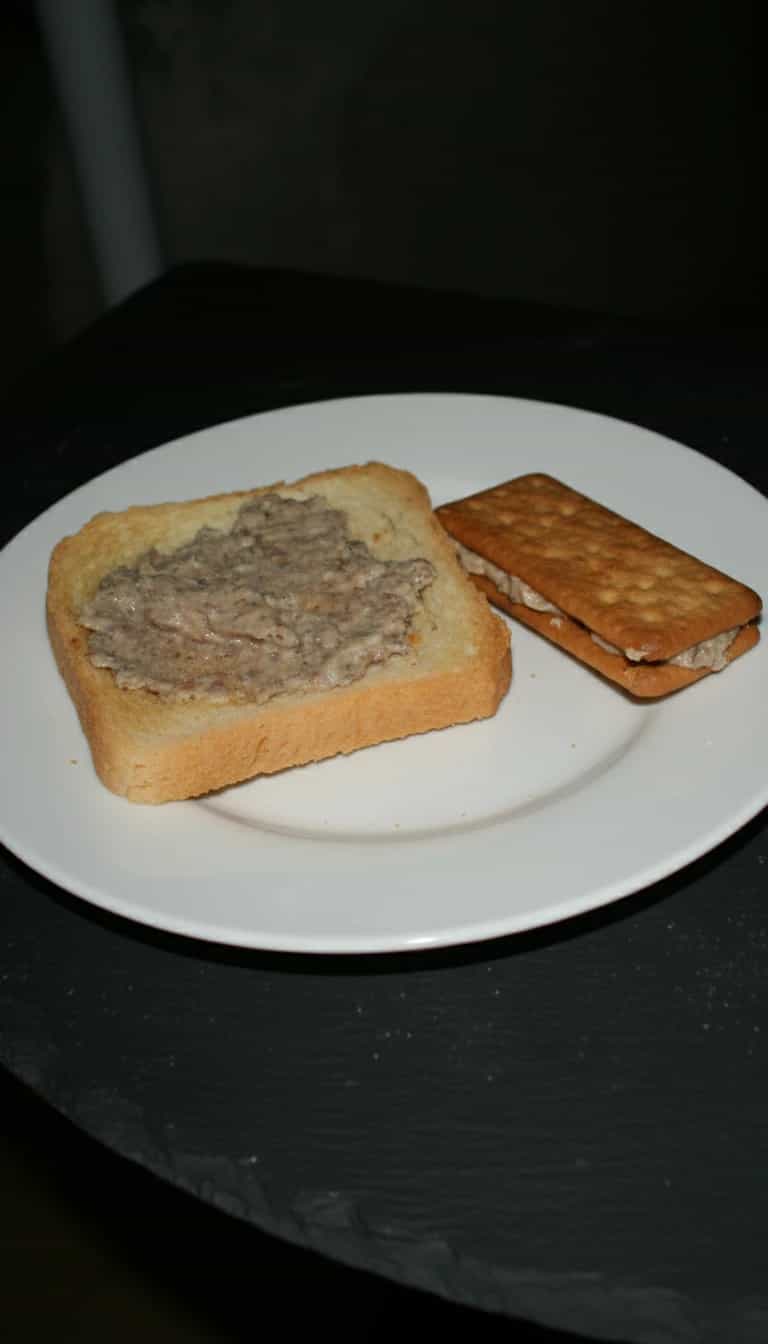 Foto deliciosa de Patê de Sardinha Cremoso pronta para servir - Pastas & Patês
