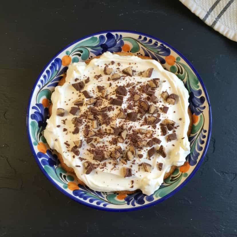 Foto deliciosa de Pavê de Biscoito Champagne pronta para servir - Pudins & Cremes