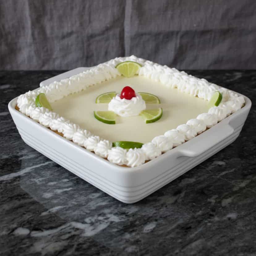 Foto deliciosa de Pavê de Limão com Licor de Chocolate pronta para servir - Pudins & Cremes