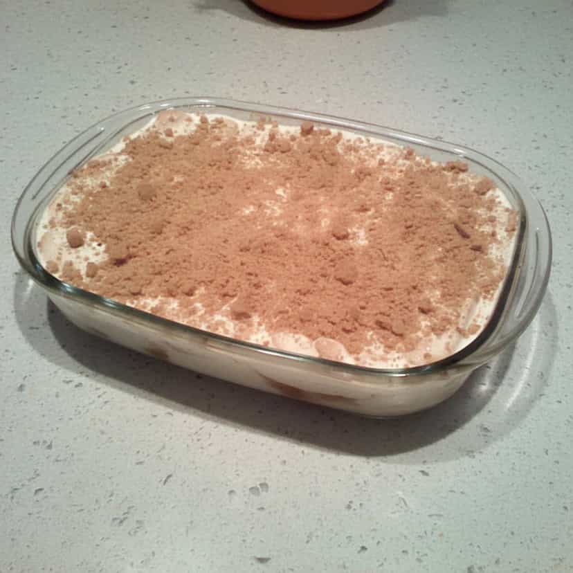 Foto deliciosa de Pavê de Paçoca pronta para servir - Pudins & Cremes