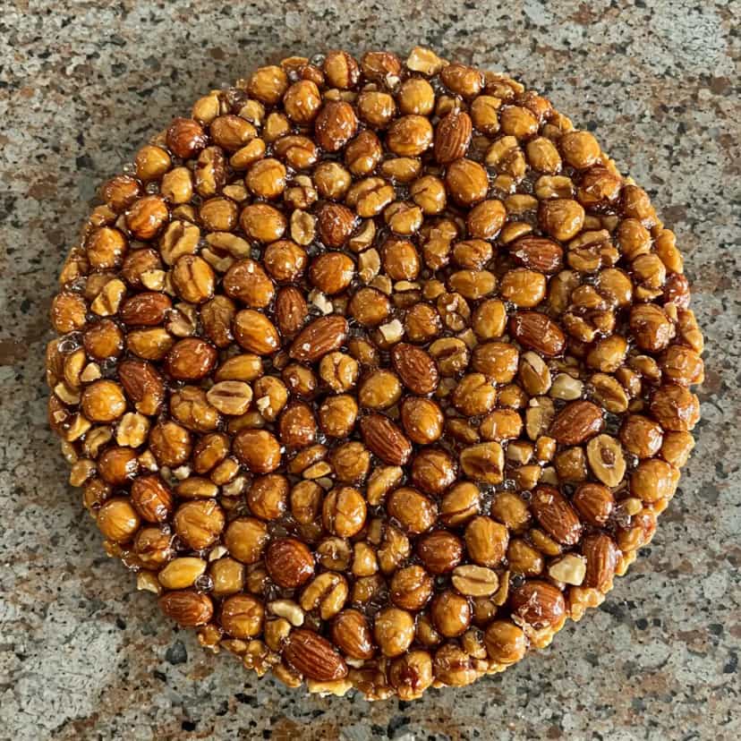 Foto deliciosa de Pé de Moleque Tradicional pronta para servir - Outras Receitas