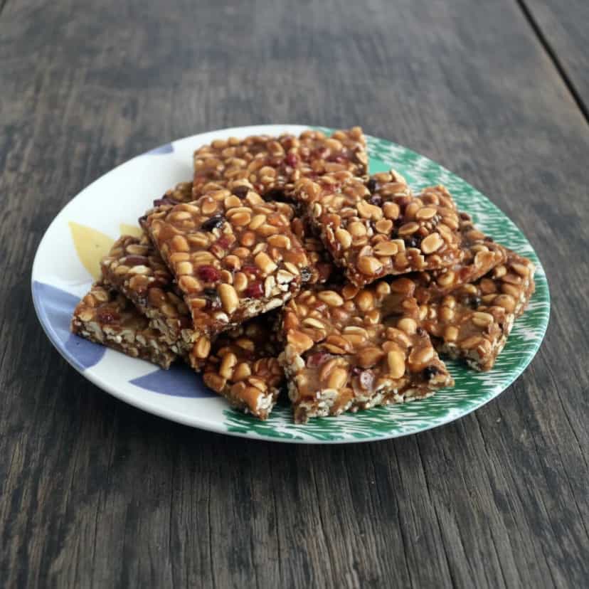 Foto deliciosa de Pé de Moleque Tradicional pronta para servir - Outras Receitas