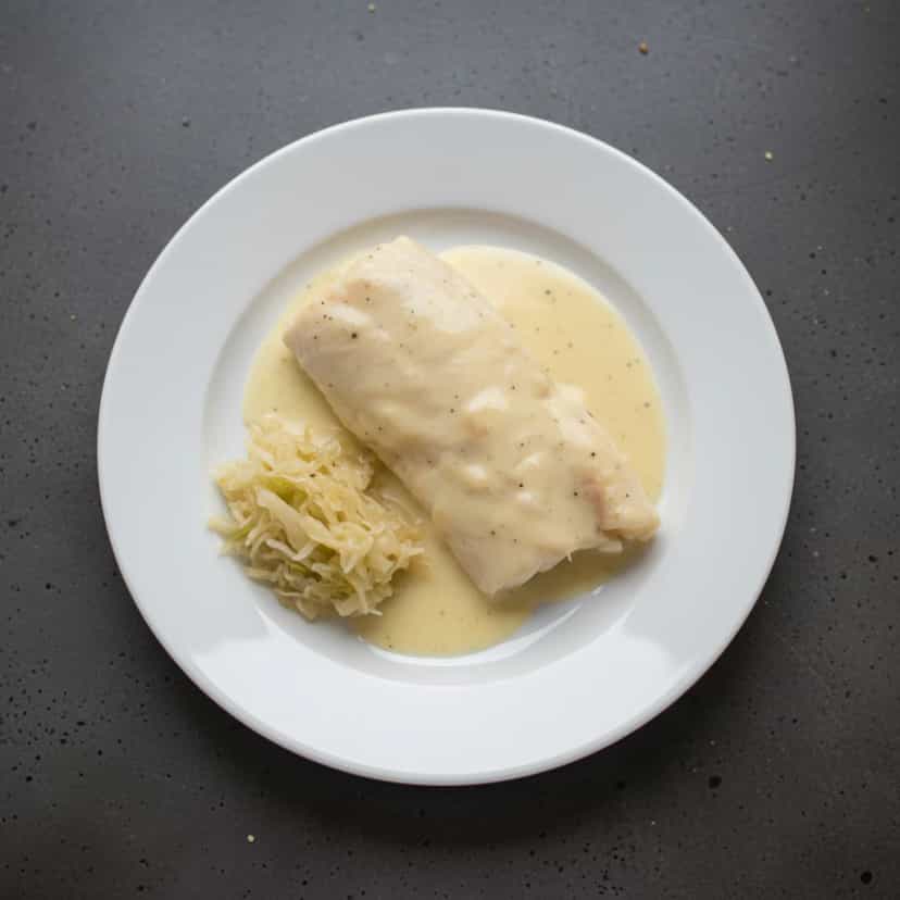 Foto deliciosa de Peixe ao Molho Cremoso com Queijo pronta para servir - Peixes & Frutos do Mar