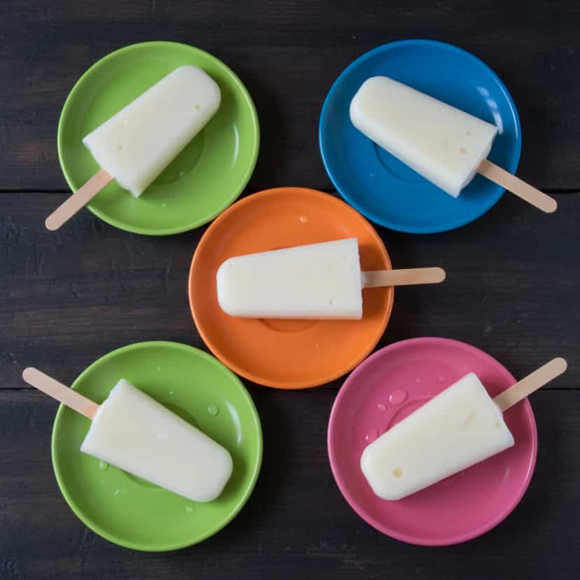 Foto deliciosa de Picolé Cremoso de Abacaxi pronta para servir - Doces Gelados & Sorvetes