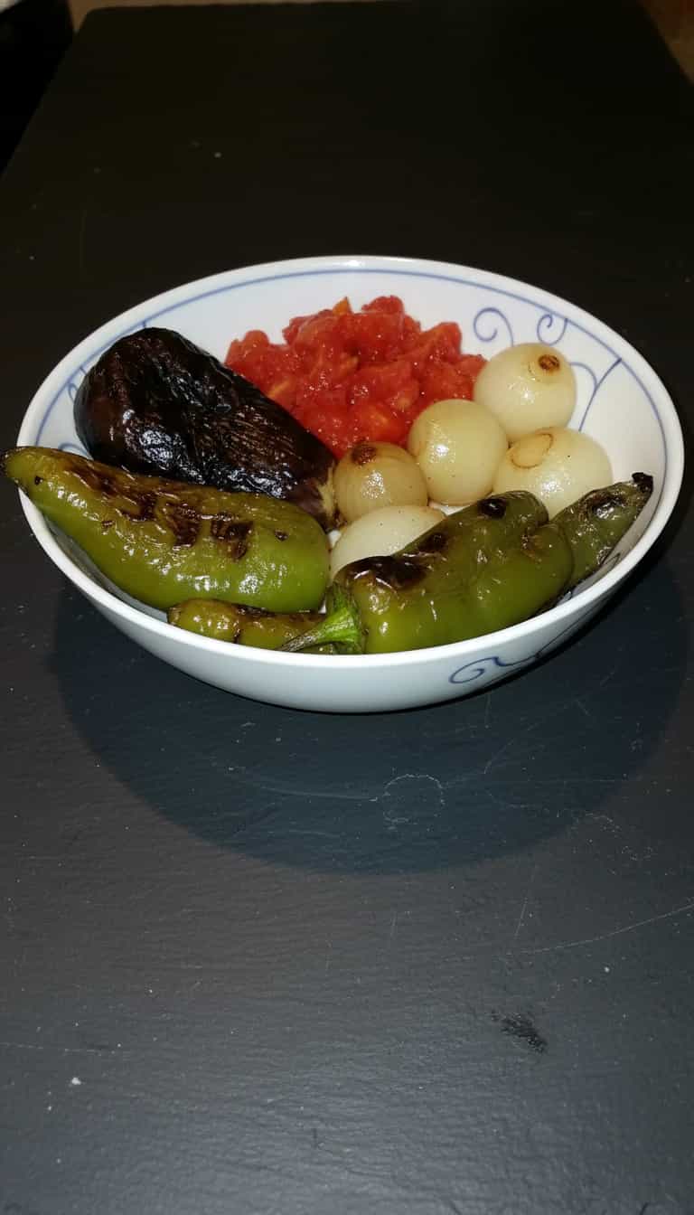 Foto deliciosa de Pimentões e Tomates Assados pronta para servir - Outras Receitas