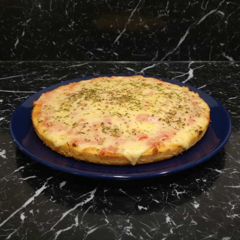 Foto deliciosa de Pizza de Frigideira pronta para servir - Outras Receitas