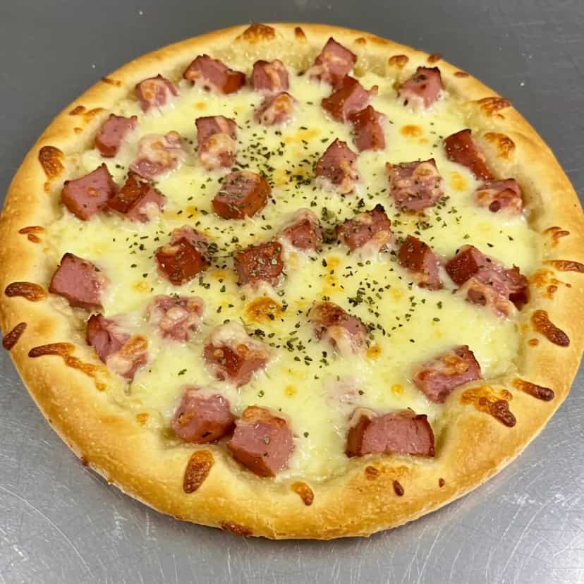 Foto deliciosa de Pizza de Pescada pronta para servir - Pizzas & Salgados