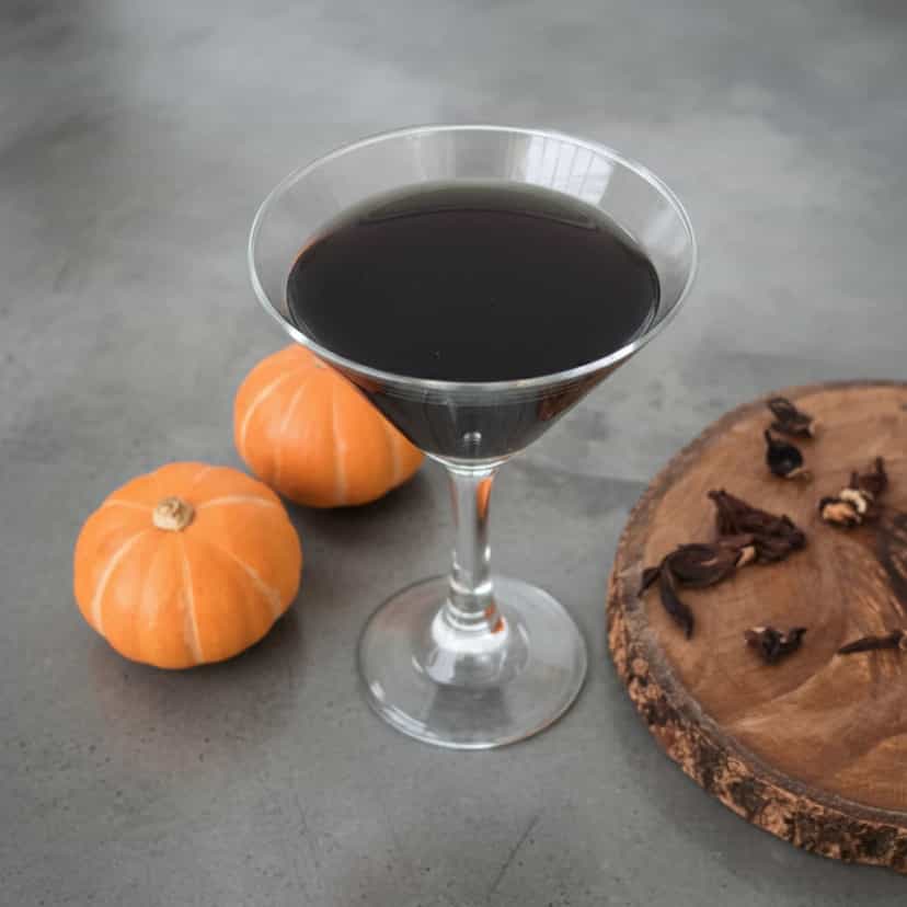 Foto deliciosa de Poção Mágica de Halloween pronta para servir - Coquetéis