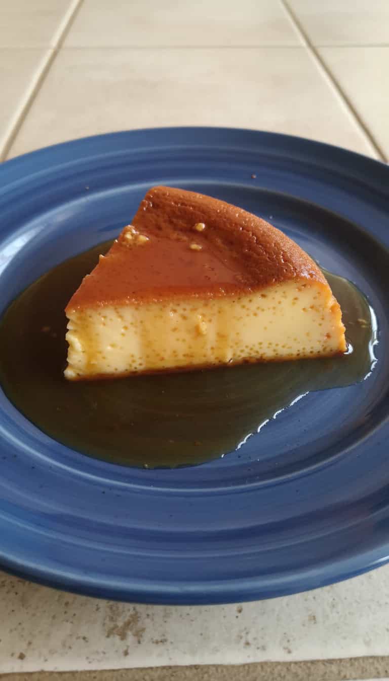 Foto deliciosa de Pudim Cremoso de Farinha de Trigo pronta para servir - Pudins & Cremes