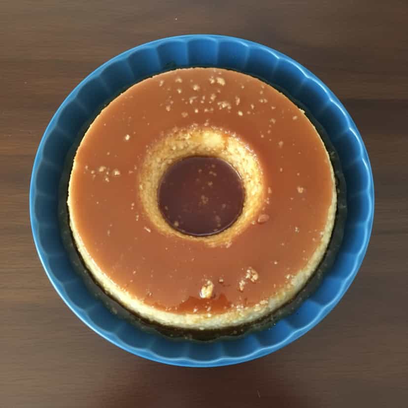 Foto deliciosa de Pudim de Leite Condensado Cremoso pronta para servir - Pudins & Cremes