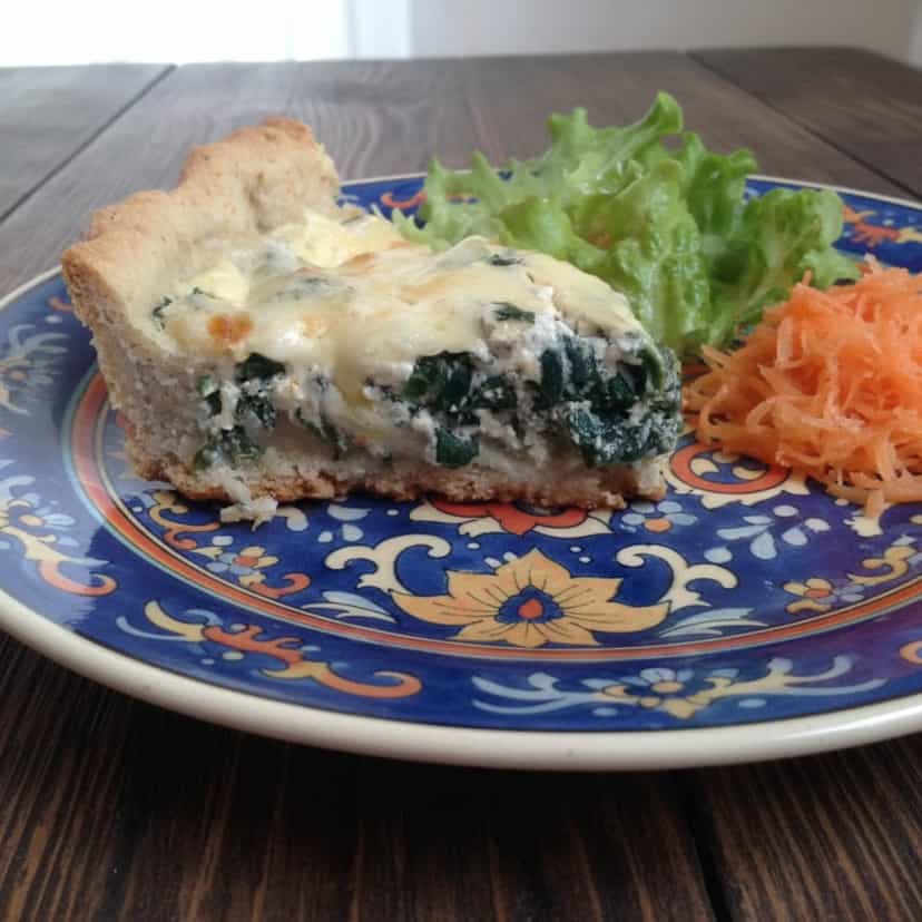 Foto deliciosa de Quiche de Espinafre pronta para servir - Tortas Salgadas