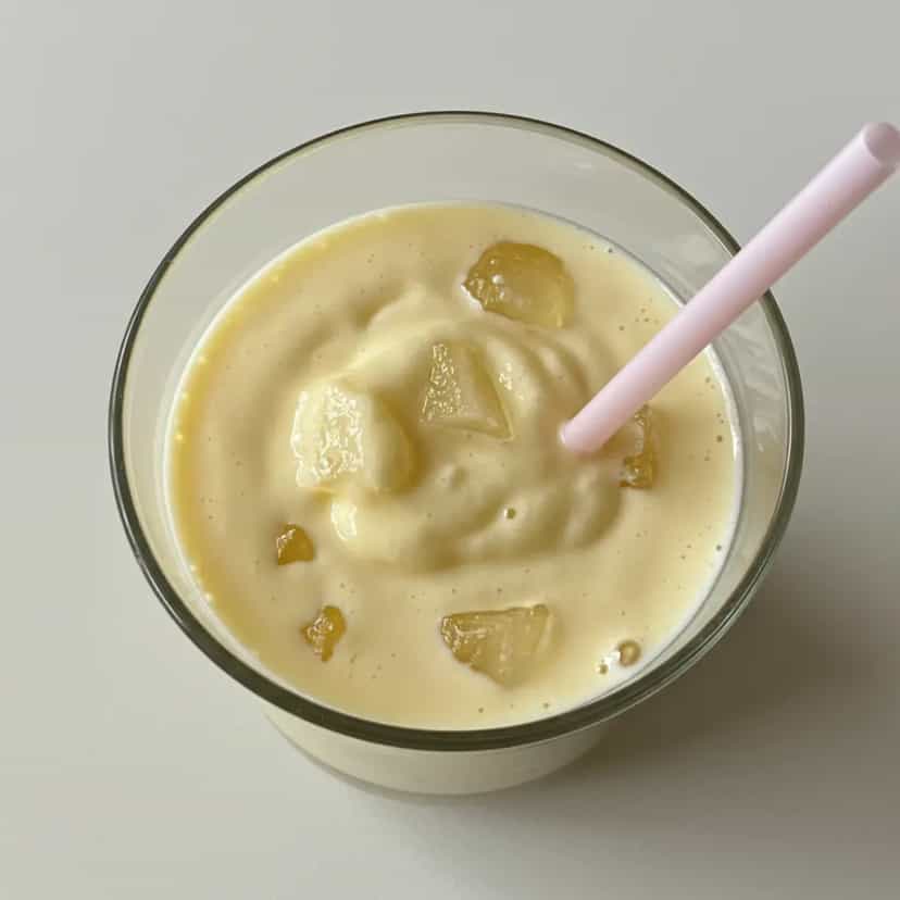 Foto deliciosa de Raspadinha Cremosa de Limão pronta para servir - Doces Gelados & Sorvetes