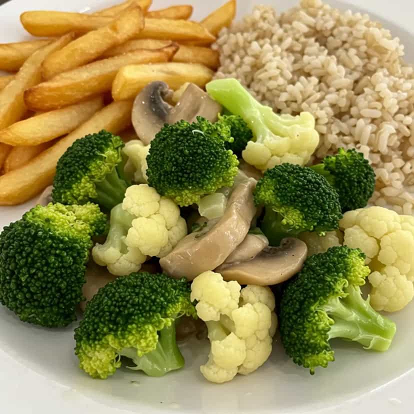 Foto deliciosa de Refogado de Couve-flor e Brócolis pronta para servir - Almoço & Jantar