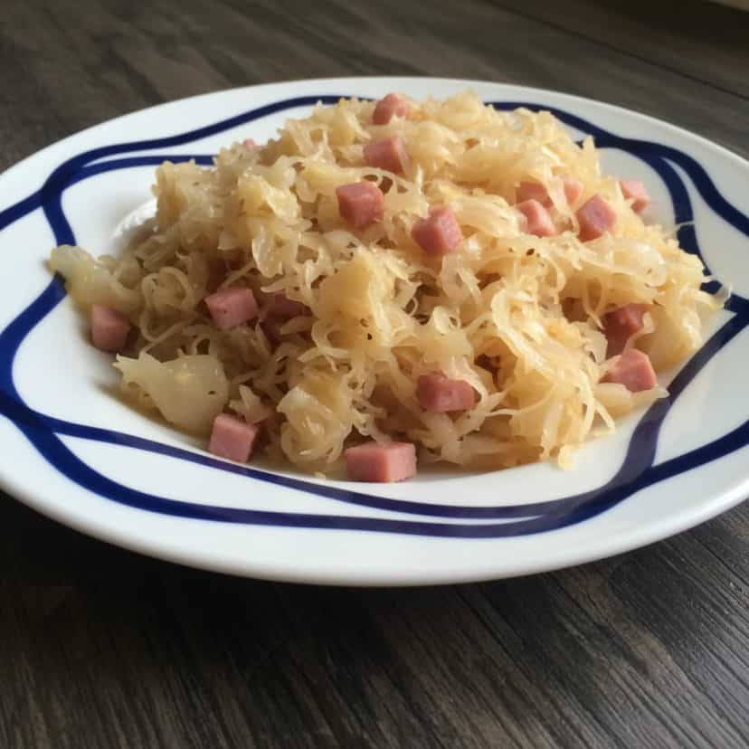 Foto deliciosa de Repolho Salteado com Bacon pronta para servir - Outras Receitas