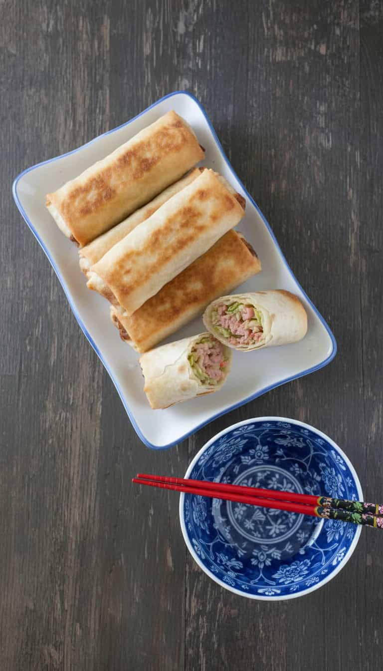 Foto deliciosa de Rolinhos Primavera de Porco pronta para servir - Carnes & Frango
