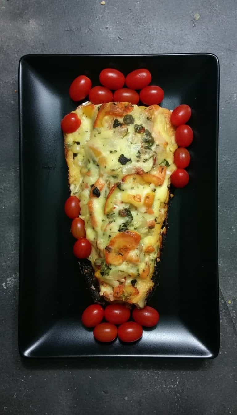 Foto deliciosa de Salmão ao Molho Cremoso Tropical pronta para servir - Peixes & Frutos do Mar