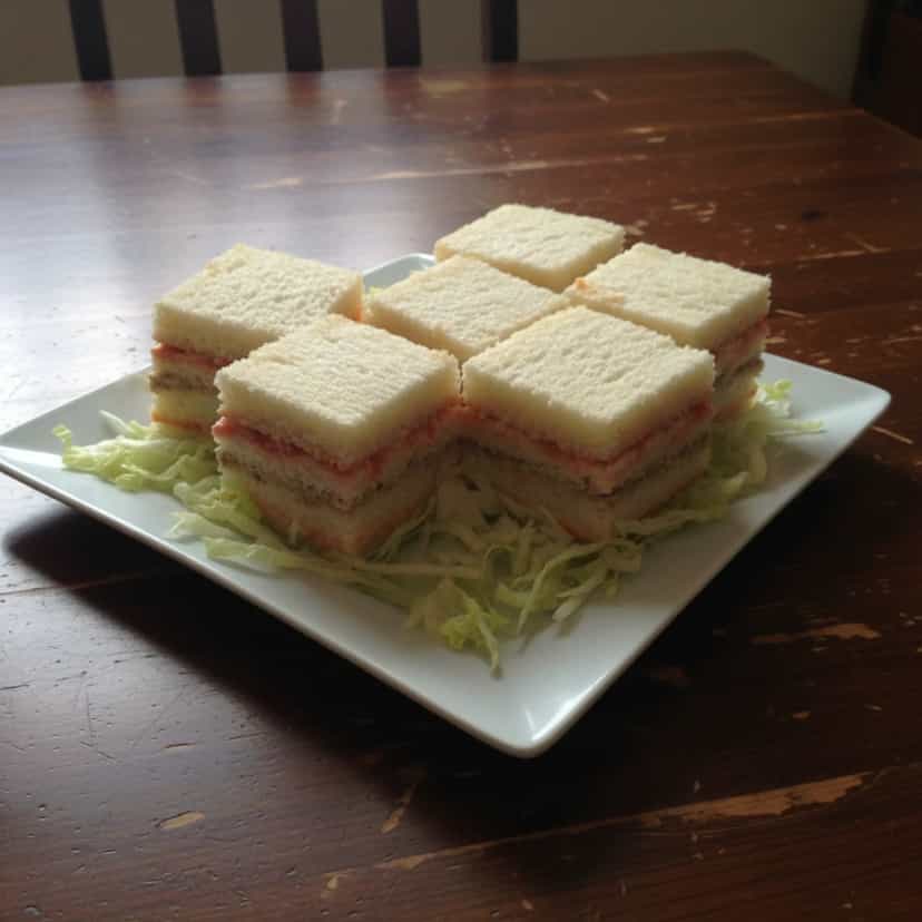 Foto deliciosa de Sanduíche Listrado Brasileiro pronta para servir - Lanches de Padaria