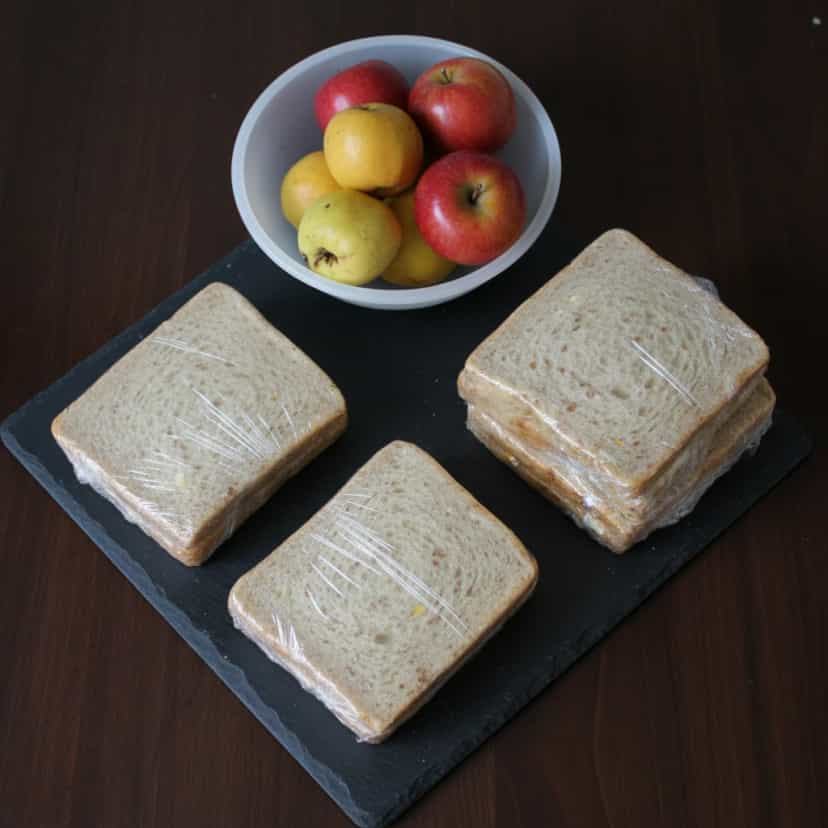 Foto deliciosa de Sanduíche Natural de Frango pronta para servir - Snacks Naturais