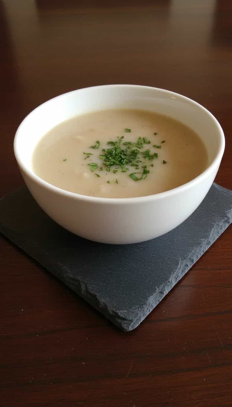 Foto deliciosa de Sopa de Cebola Cremosa pronta para servir - Sopas & Caldos