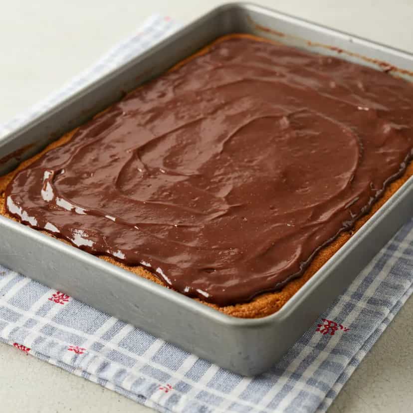 Foto deliciosa de Torta Alemã de Chocolate pronta para servir - Tortas & Tortinhas
