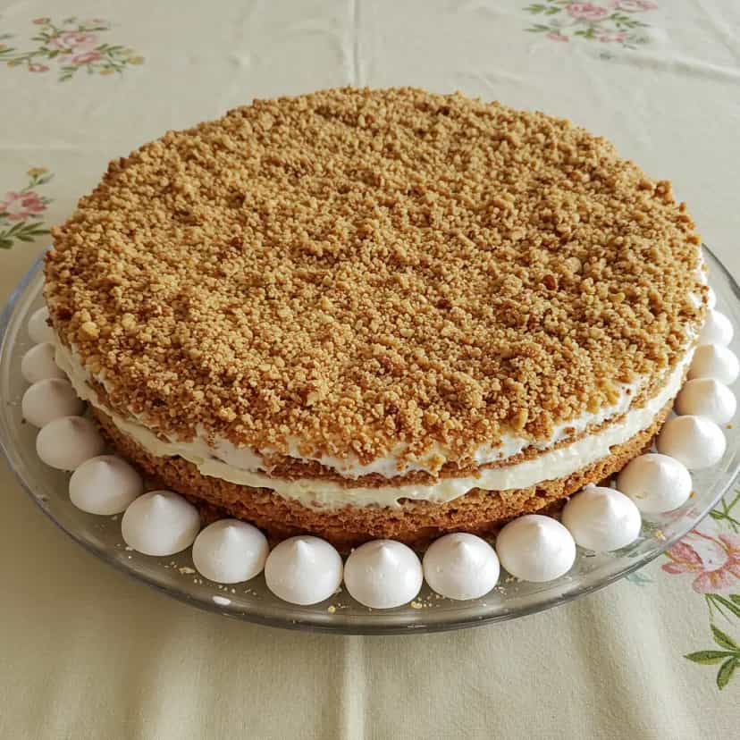 Foto deliciosa de Torta Cremosa de Amendoim pronta para servir - Tortas & Tortinhas