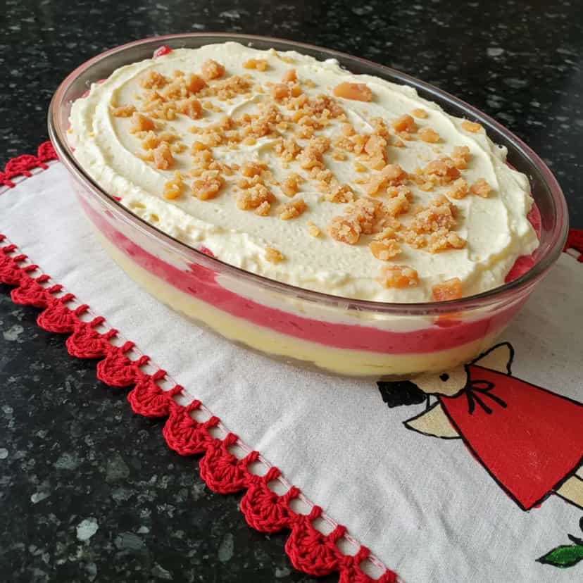 Foto deliciosa de Torta Cremosa de Pêssego pronta para servir - Tortas & Tortinhas