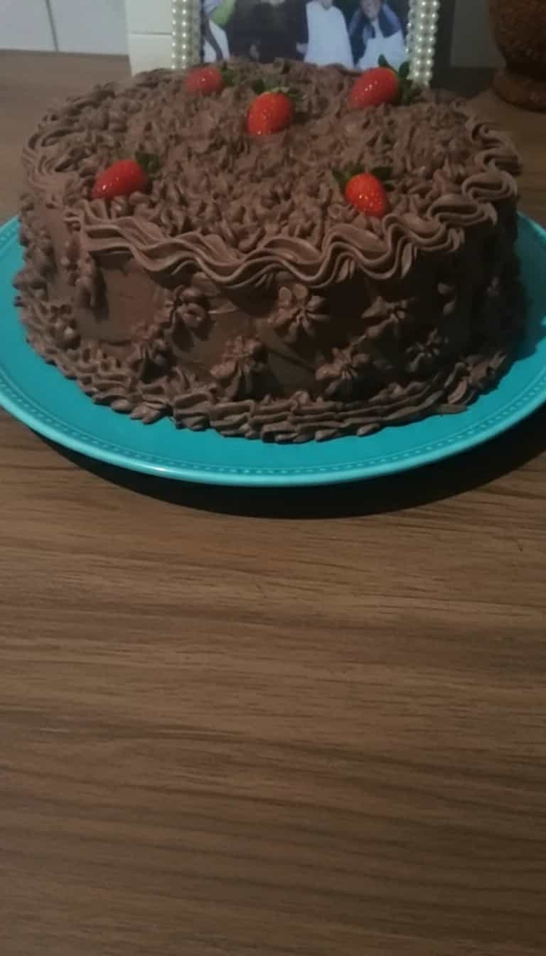 Foto deliciosa de Torta de Chocolate pronta para servir - Tortas & Tortinhas