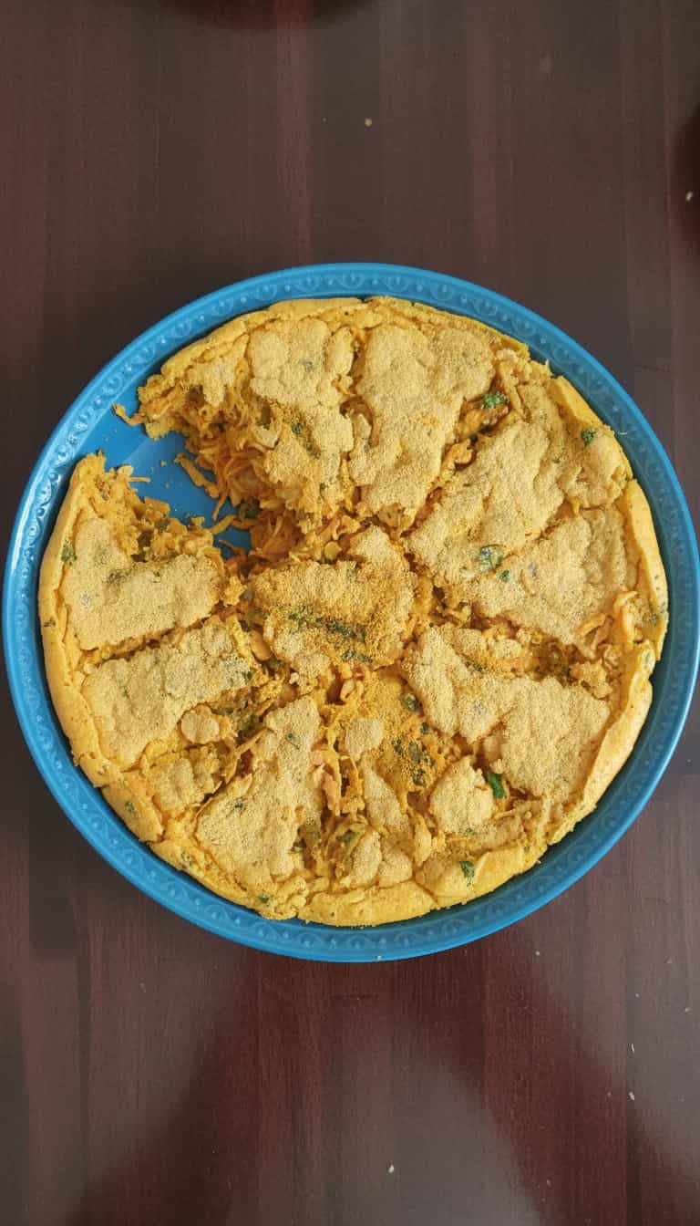 Foto deliciosa de Torta de Frango Cremosa pronta para servir - Carnes & Frango