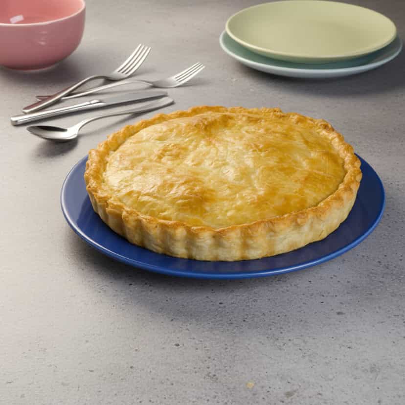 Foto deliciosa de Torta de Frango em Camadas pronta para servir - Carnes & Frango