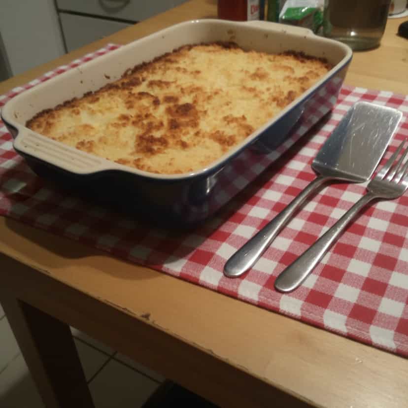 Foto deliciosa de Torta de Pão com Coco pronta para servir - Tortas & Tortinhas